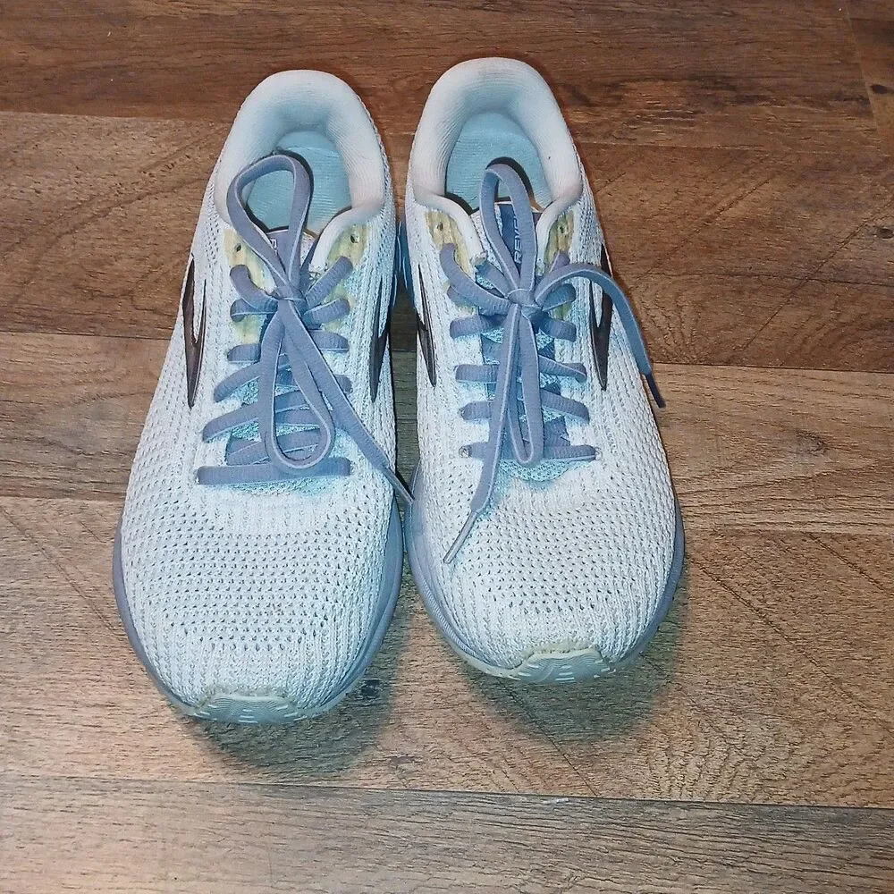 Brooks Revel 3